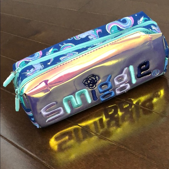 Pencil case - Picture 2 of 3